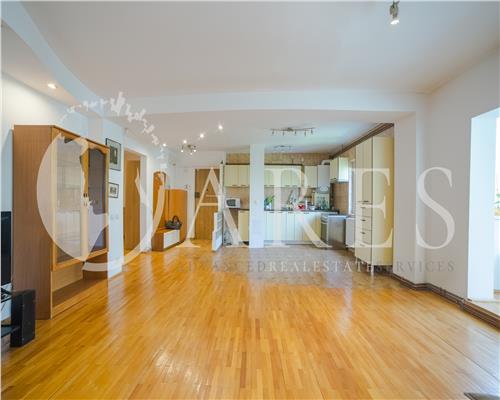 Vanzare Apartament 4 Camere Vitan Mall