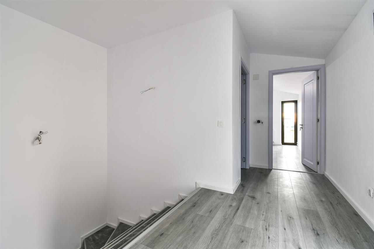 Vila  3 Camere  124 MP  Teren 284 MP  Bragadiru COMISION 0 %