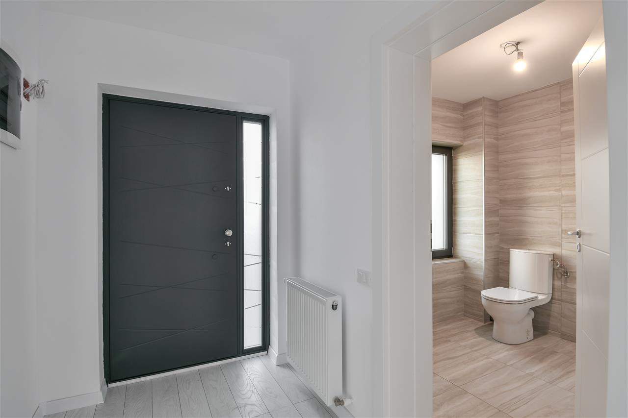 BERCENICENTRAL,VILA INDIVIDUALA ,5 CAMERE, 3 BAI ,TEREN 402 MP ,LA CHEIE!