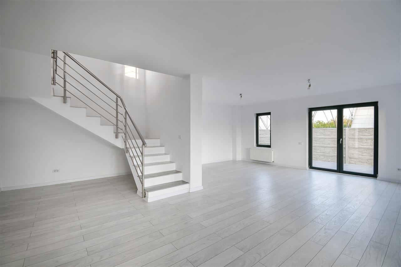 BERCENICENTRAL,VILA INDIVIDUALA ,5 CAMERE, 3 BAI ,TEREN 402 MP ,LA CHEIE!