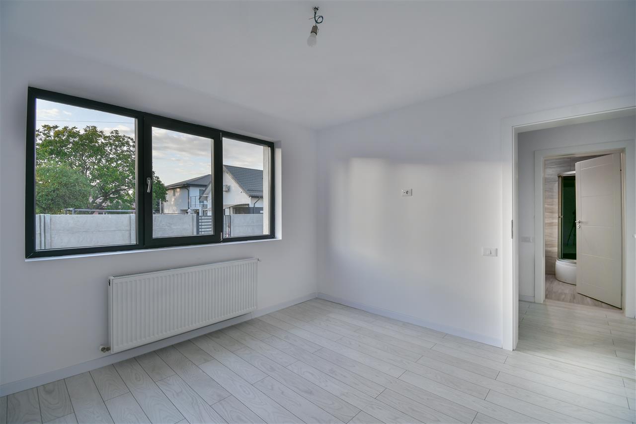 BERCENICENTRAL,VILA INDIVIDUALA ,5 CAMERE, 3 BAI ,TEREN 402 MP ,LA CHEIE!
