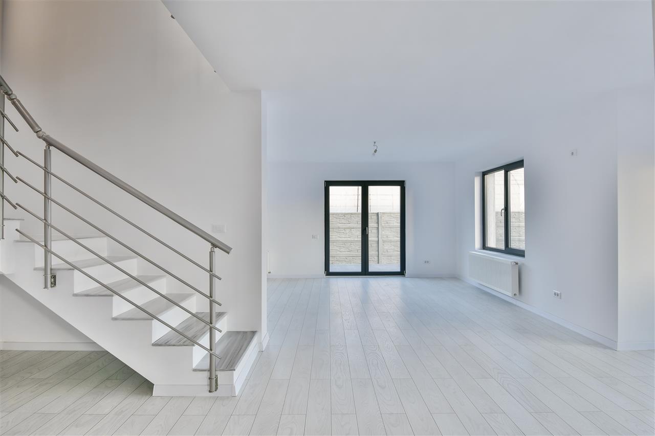 BERCENICENTRAL,VILA INDIVIDUALA ,5 CAMERE, 3 BAI ,TEREN 402 MP ,LA CHEIE!