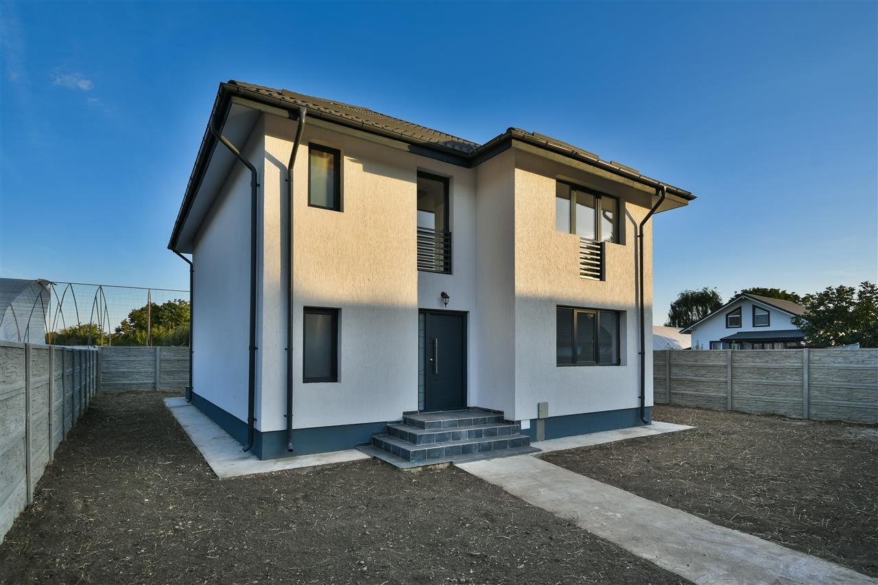 BERCENICENTRAL,VILA INDIVIDUALA ,5 CAMERE, 3 BAI ,TEREN 402 MP ,LA CHEIE!