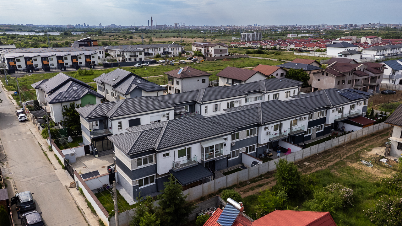 POPESTI LEORDENI,VILA INDIVIDUALA LIPITA INSIRUITA,4 CAMERE,112 MP,TEREN 179 MP