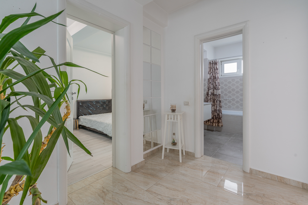 POPESTI LEORDENI,VILA INDIVIDUALA LIPITA INSIRUITA,4 CAMERE,112 MP,TEREN 179 MP