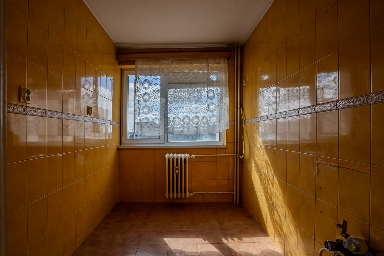 BABA NOVACDRISTOR,APARTAMENT,3 CAMERE,70 MP,ETAJ 9,INVESTITIE