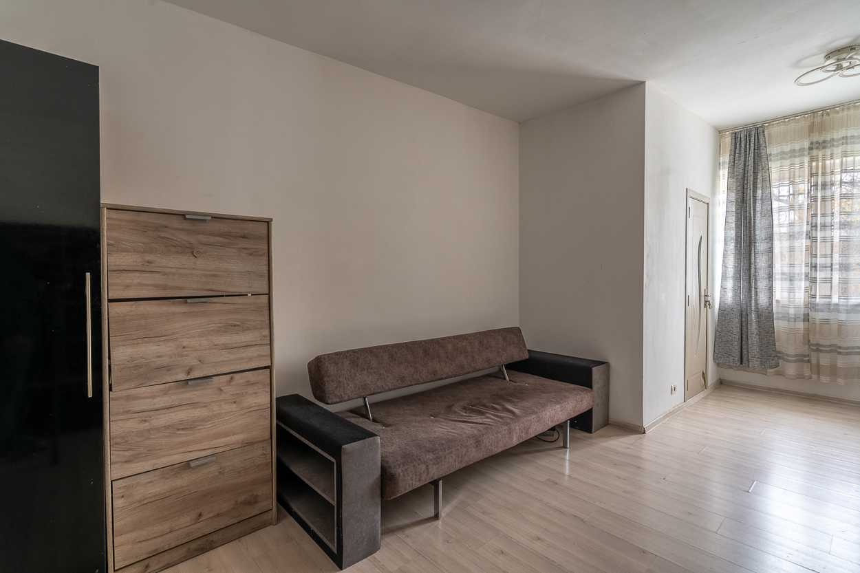 MUNCII BASARABIA,GARSONIERA,25 MP,ETAJ 3,BLOC 1970,INVESTITIE