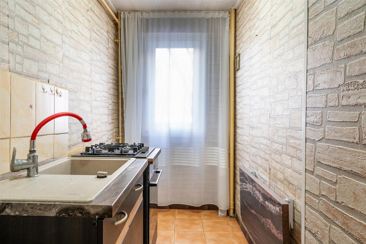 LACUL TEI  GRIGORE MOISIL,2 CAMERE,38 MP,ETAJ 1,BLOC 1975,INVESTITIE