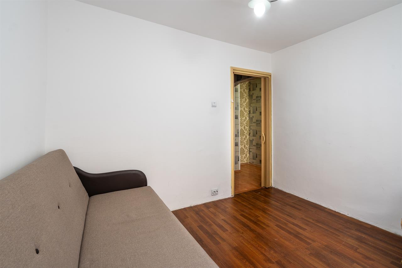 LACUL TEI  GRIGORE MOISIL,2 CAMERE,38 MP,ETAJ 1,BLOC 1975,INVESTITIE