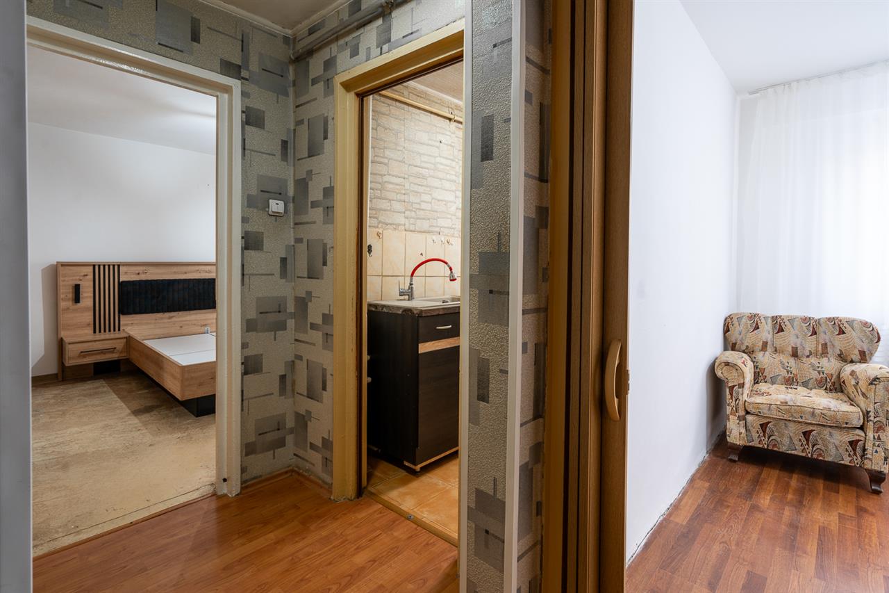 LACUL TEI  GRIGORE MOISIL,2 CAMERE,38 MP,ETAJ 1,BLOC 1975,INVESTITIE