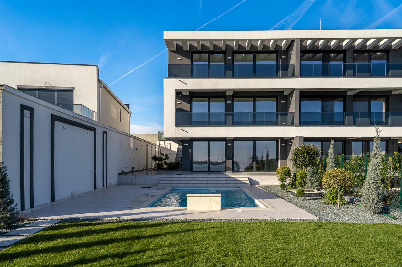 CERNICA,VILA INDIVIDUALA LIPITA,5 CAMERE,453 MP,TEREN 587 MP,PISCINA,DESCHIDERE LAC