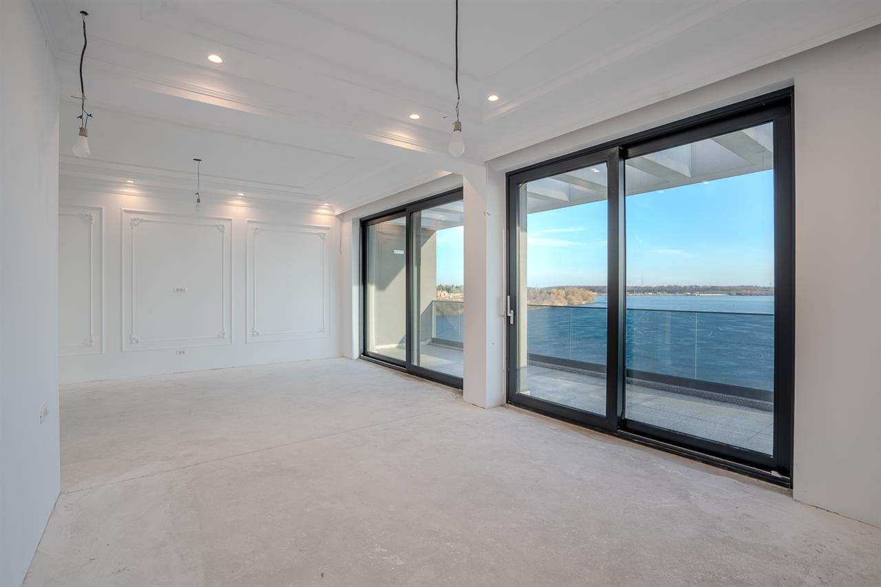 CERNICA,VILA INDIVIDUALA LIPITA,5 CAMERE,453 MP,TEREN 587 MP,PISCINA,DESCHIDERE LAC