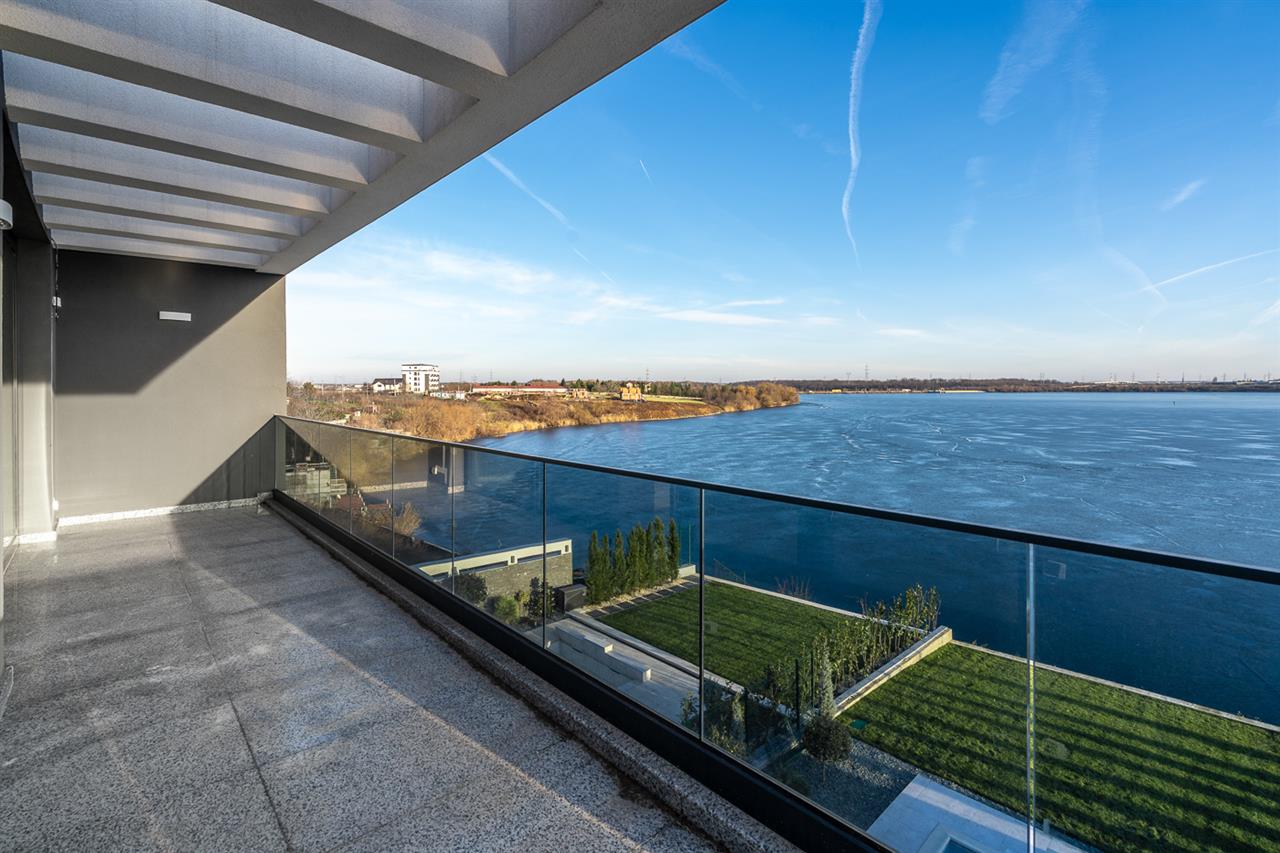 CERNICA,VILA INDIVIDUALA LIPITA,5 CAMERE,453 MP,TEREN 587 MP,PISCINA,DESCHIDERE LAC