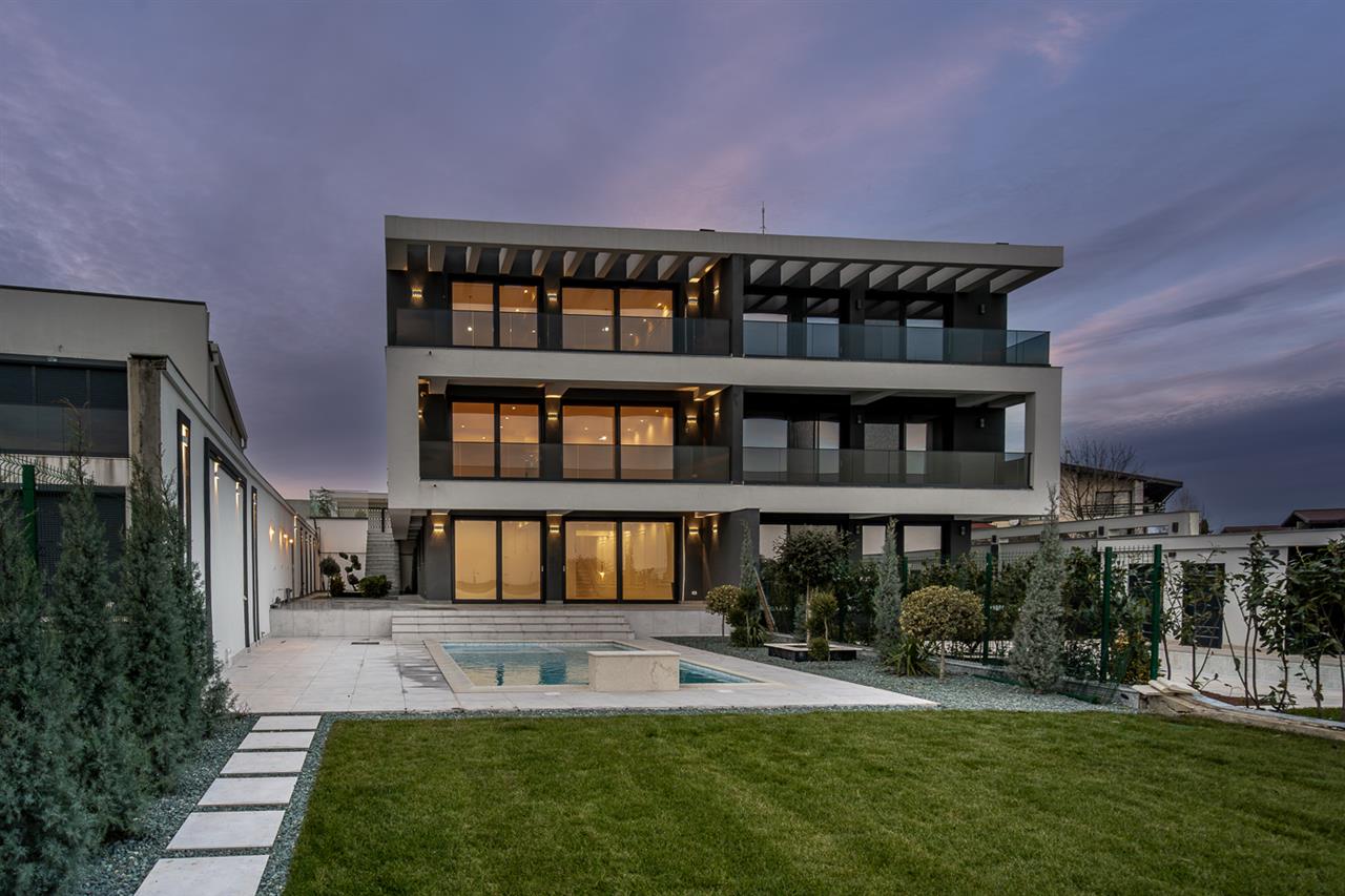 CERNICA,VILA INDIVIDUALA LIPITA,5 CAMERE,453 MP,TEREN 587 MP,PISCINA,DESCHIDERE LAC