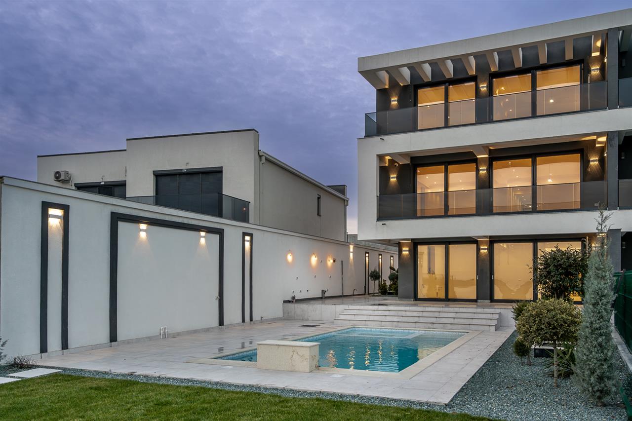 CERNICA,VILA INDIVIDUALA LIPITA,5 CAMERE,453 MP,TEREN 587 MP,PISCINA,DESCHIDERE LAC