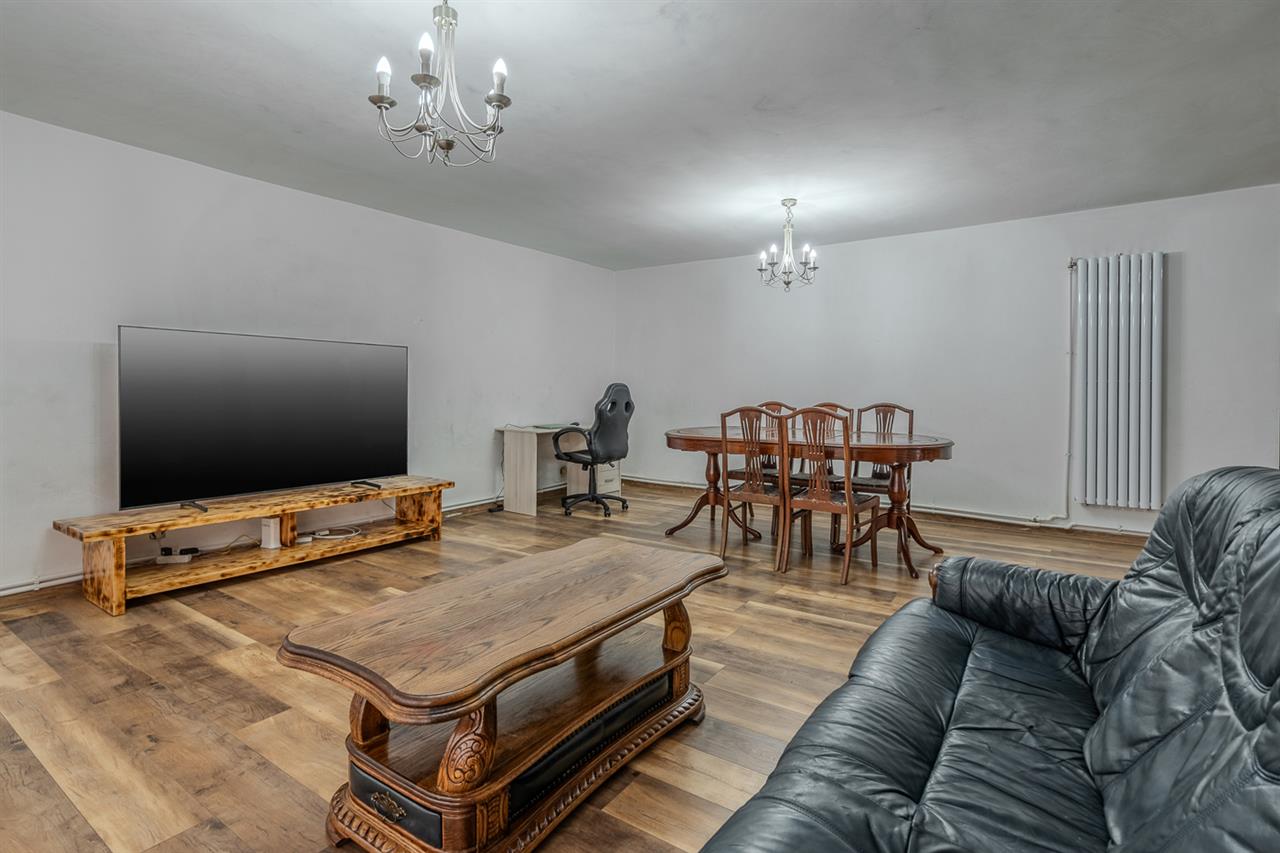 PROGRESUL GIURGIULUI,VILA INDIVIDUALA,5 CAMERE,221 MP,TEREN 379 MP