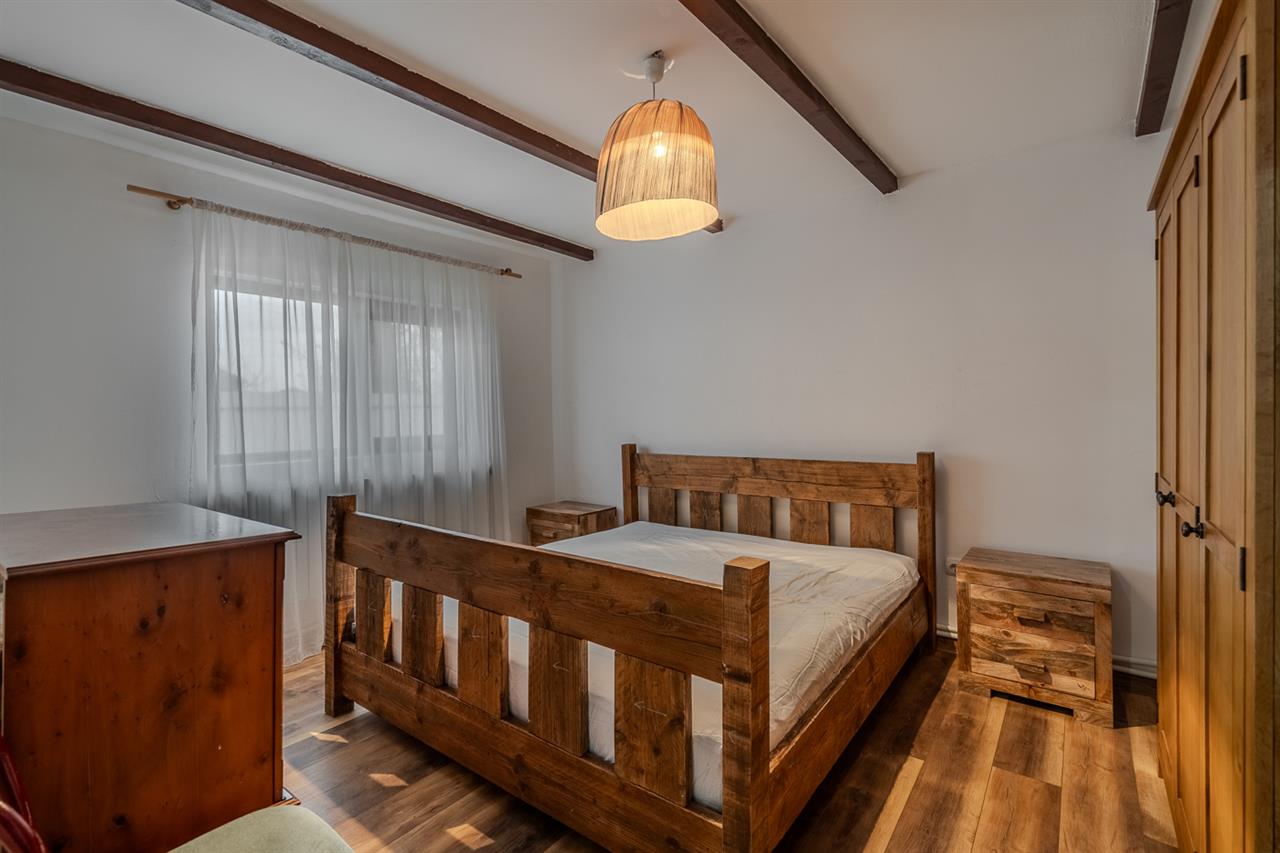 PROGRESUL GIURGIULUI,VILA INDIVIDUALA,5 CAMERE,221 MP,TEREN 379 MP