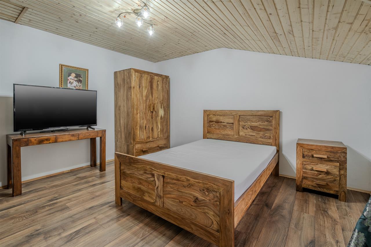 PROGRESUL GIURGIULUI,VILA INDIVIDUALA,5 CAMERE,221 MP,TEREN 379 MP