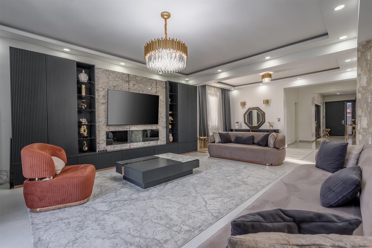 VOLUNTARI,VILA PREMIUM,6 CAMERE,340 MP,TEREN 523 MP,FOISOR 60 MP