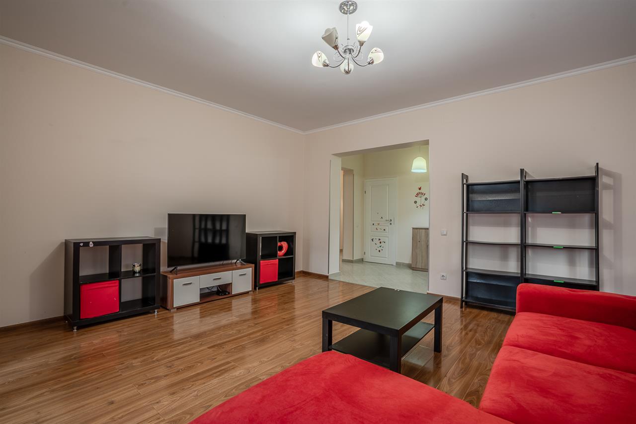 DOMNESTI,VILA INDIVIDUALA,4 CAMERE,258 MP,TEREN 700 MP,AN 2017