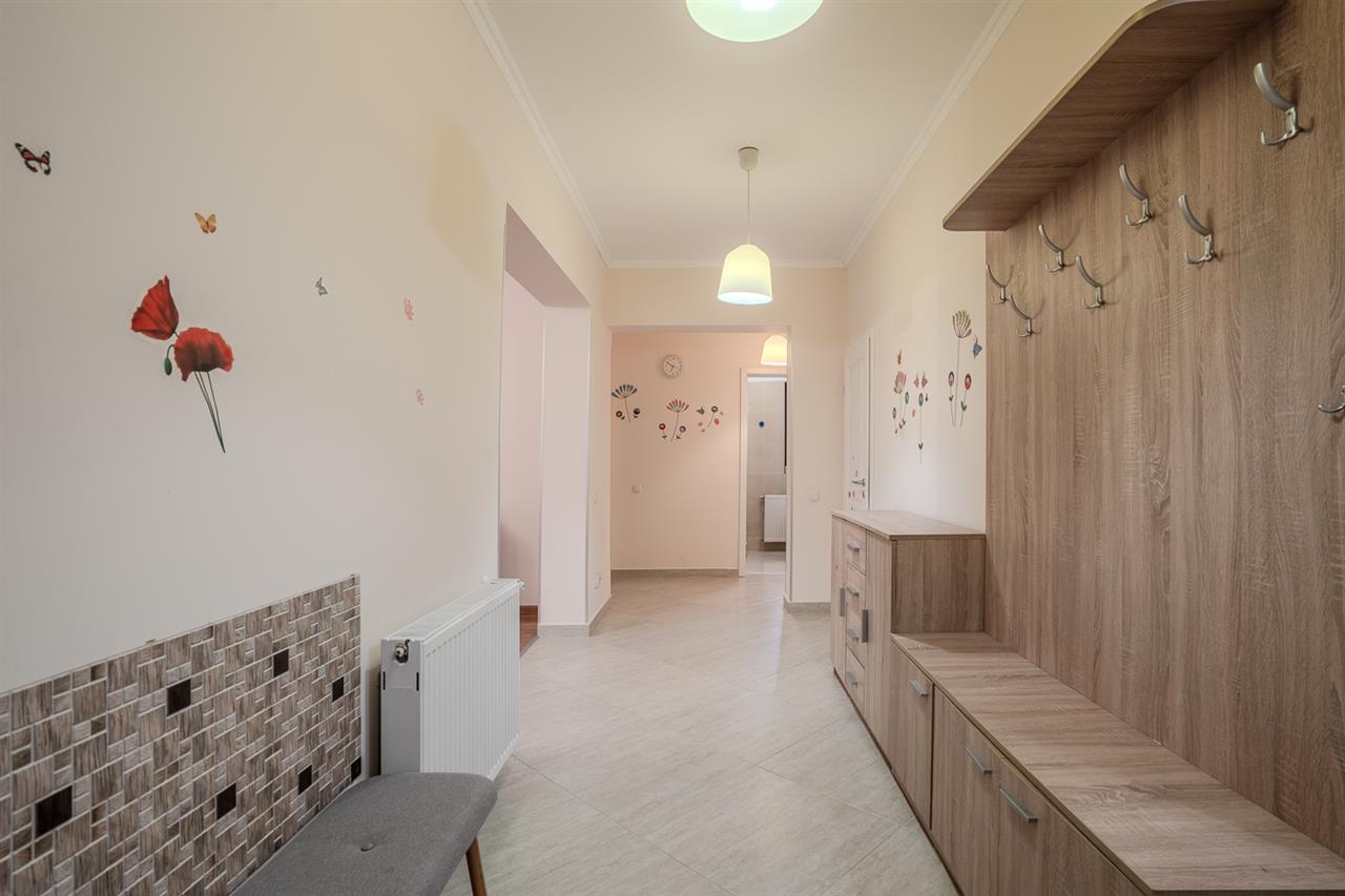 DOMNESTI,VILA INDIVIDUALA,4 CAMERE,258 MP,TEREN 700 MP,AN 2017