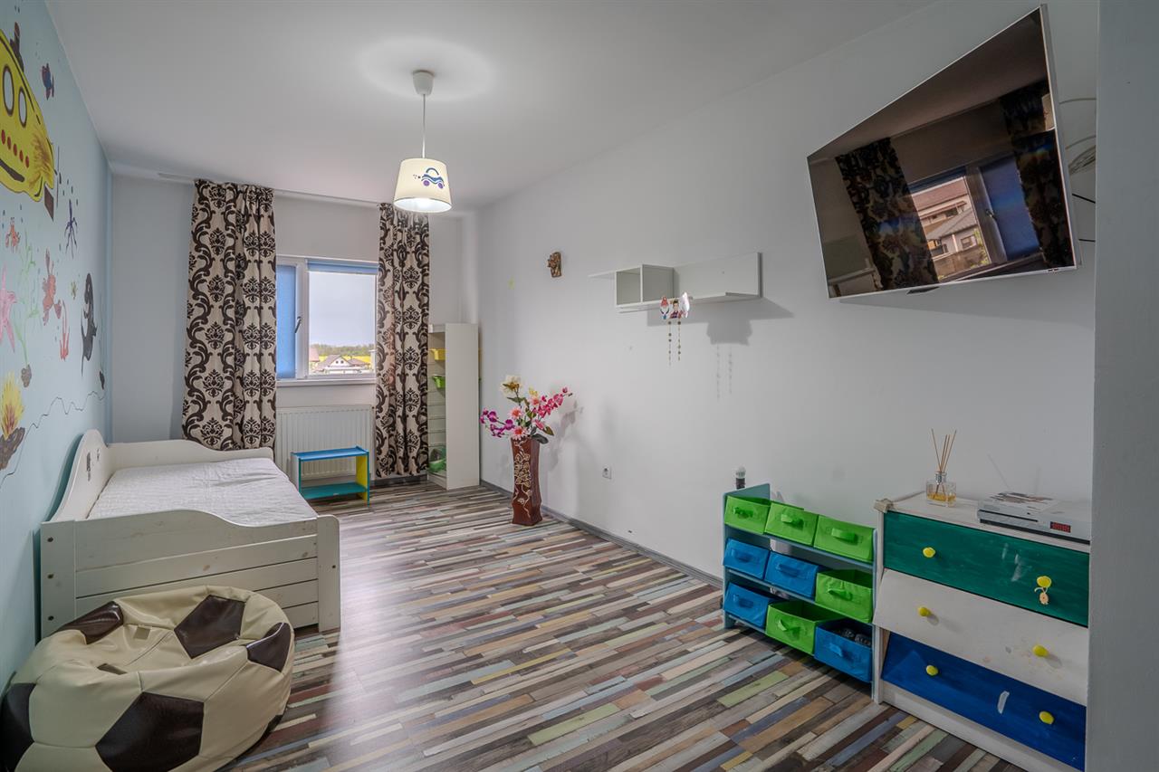 CORNETU,SALCAMILOR,VILA ,4 CAMERE,102 MP,MOBILATA,LANGA PADURE