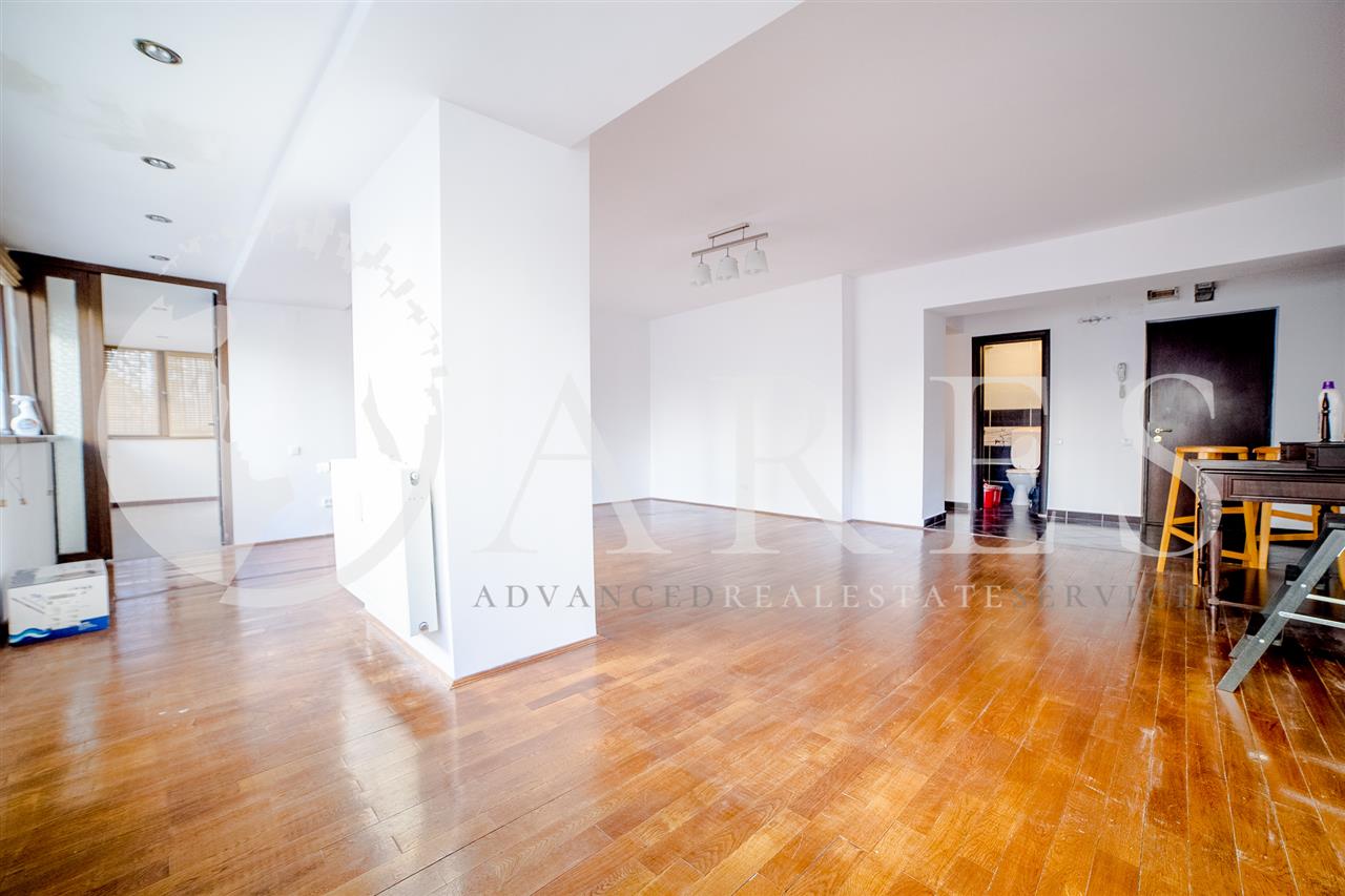 Apartament 3 Camere 106 MP Etaj 1 Nemobilat Renovat  Iancului