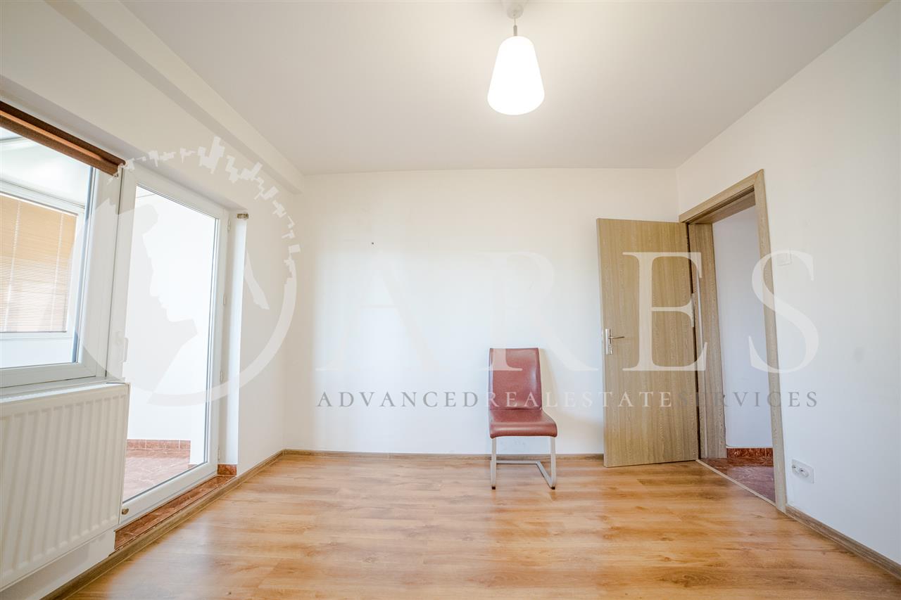 Apartament 3 Camere 81 MP Nemobilat Alba Iulia Burebista