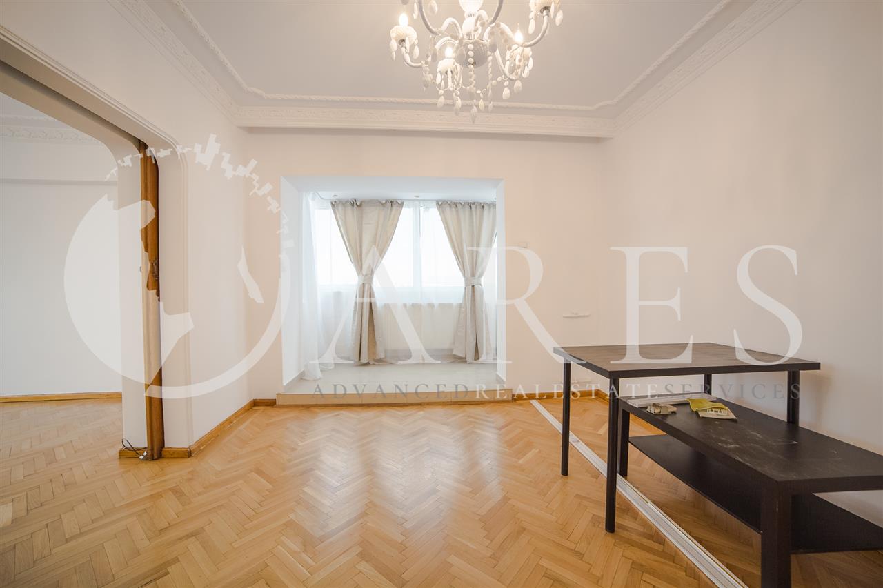 Apartament 3 Camere 75 MP Nemobilat Unirii Ultracentral