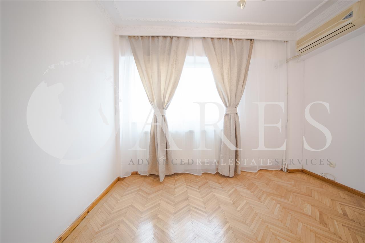 Apartament 3 Camere 75 MP Nemobilat Unirii Ultracentral