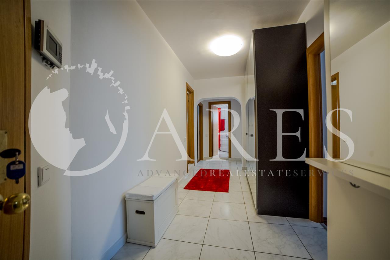 Apartament 3 Camere 83 MP Mobilat Calea Calarasilor  Hyperion