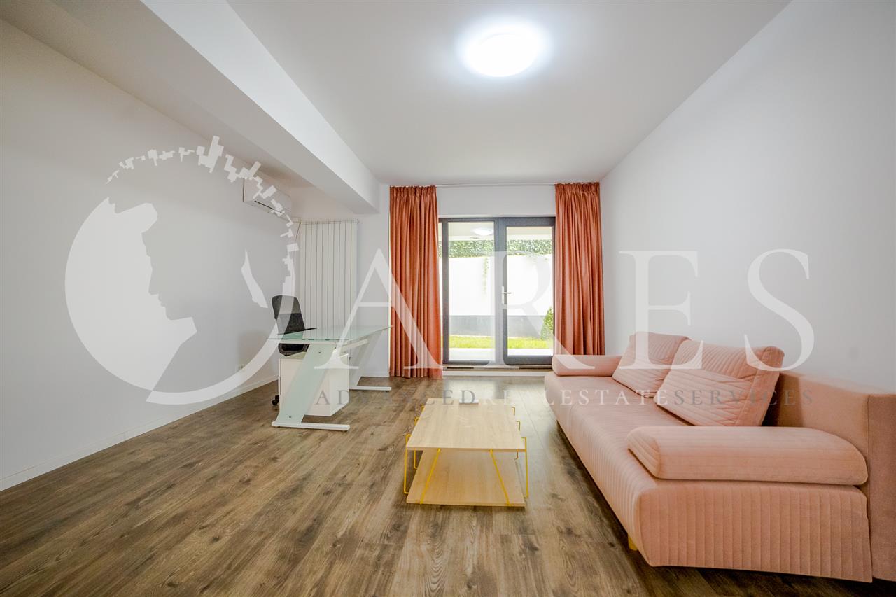 Apartament 3 Camere 75 MP Curte + Terasa 40 MP  Unirii Cosbuc Ultracentral