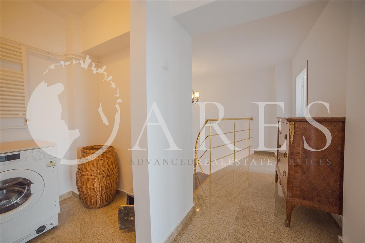 Apartament 4 Camere 145 MP Duplex Mobilat Lux  Unirii Ultracentral