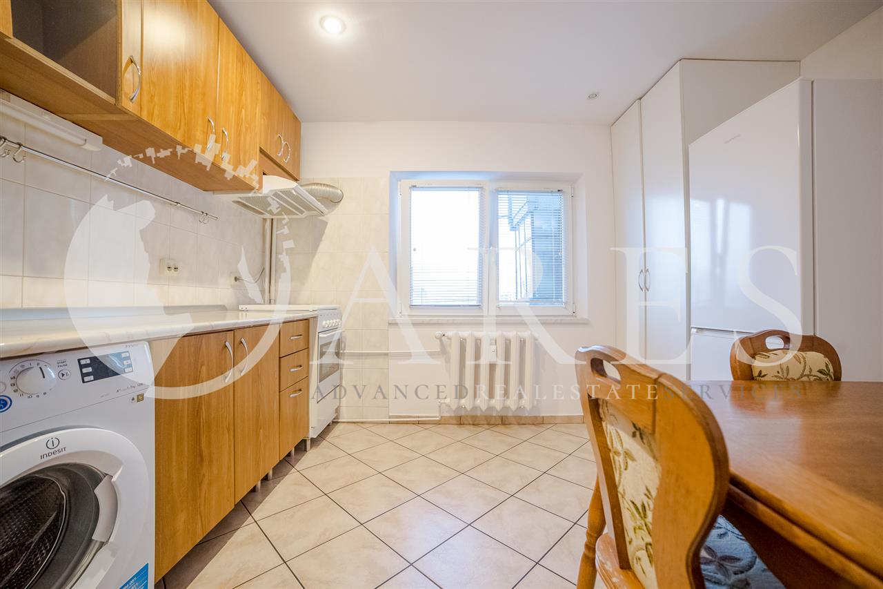 Apartament 3 Camere 85 MP Decomandat Vitan Mall