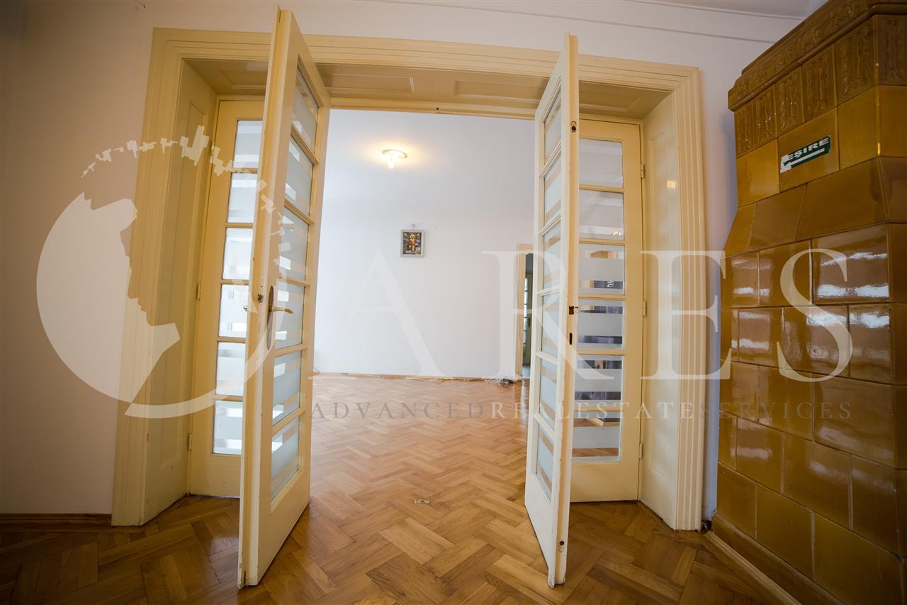 Apartament 4 Camere de inchiriat 98MP, zona UNIRII  Pozitioneazati afacerea in CENTRUL Bucurestiului.