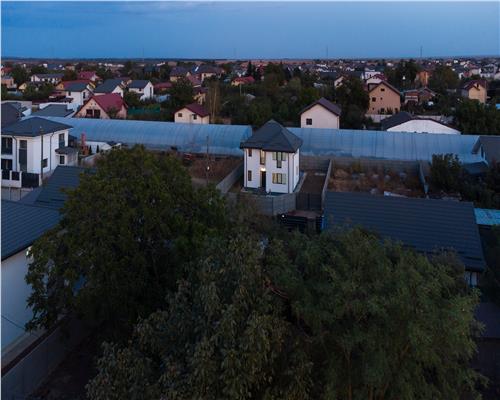 BERCENICENTRAL,VILA INDIVIDUALA ,5 CAMERE, 3 BAI ,TEREN 402 MP ,LA CHEIE!