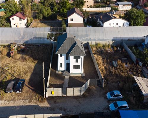 BERCENICENTRAL,VILA INDIVIDUALA ,5 CAMERE, 3 BAI ,TEREN 402 MP ,LA CHEIE!