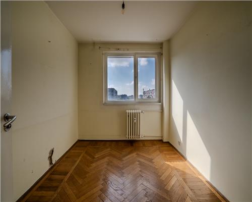 BABA NOVACDRISTOR,APARTAMENT,3 CAMERE,70 MP,ETAJ 9,INVESTITIE