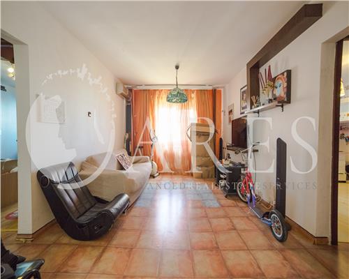 Vanzare Apartament 4 Camere Vitan