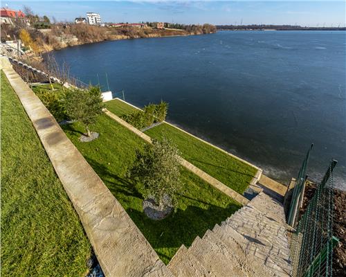 CERNICA,VILA INDIVIDUALA LIPITA,5 CAMERE,453 MP,TEREN 587 MP,PISCINA,DESCHIDERE LAC