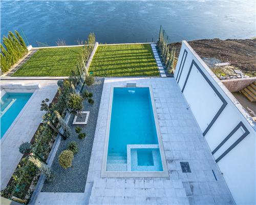 CERNICA,VILA INDIVIDUALA LIPITA,5 CAMERE,453 MP,TEREN 587 MP,PISCINA,DESCHIDERE LAC