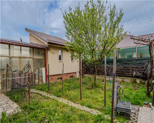 DOMNESTI,VILA INDIVIDUALA,4 CAMERE,258 MP,TEREN 700 MP,AN 2017