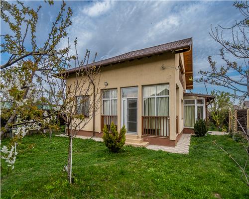 DOMNESTI,VILA INDIVIDUALA,4 CAMERE,258 MP,TEREN 700 MP,AN 2017