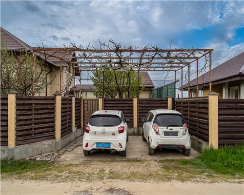 DOMNESTI,VILA INDIVIDUALA,4 CAMERE,258 MP,TEREN 700 MP,AN 2017