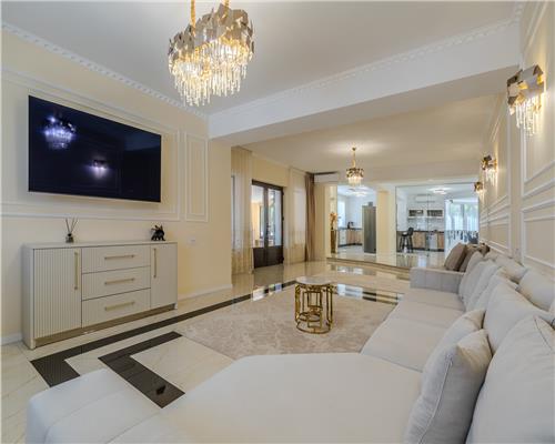PIPERA  EROU IANCU NICOLAE,VILA ,9 CAMERE,504 MP MP,TEREN 800 MP,PISCINA