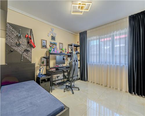 PIPERA  EROU IANCU NICOLAE,VILA ,9 CAMERE,504 MP MP,TEREN 800 MP,PISCINA