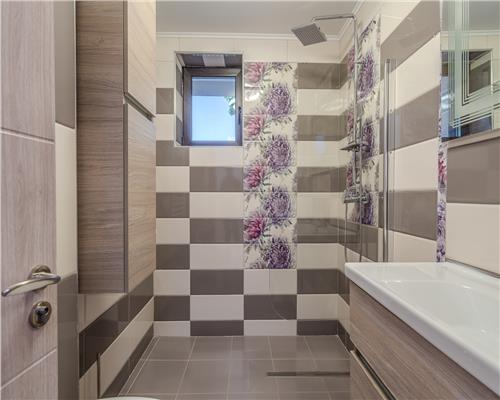 PIPERA  EROU IANCU NICOLAE,VILA ,9 CAMERE,504 MP MP,TEREN 800 MP,PISCINA