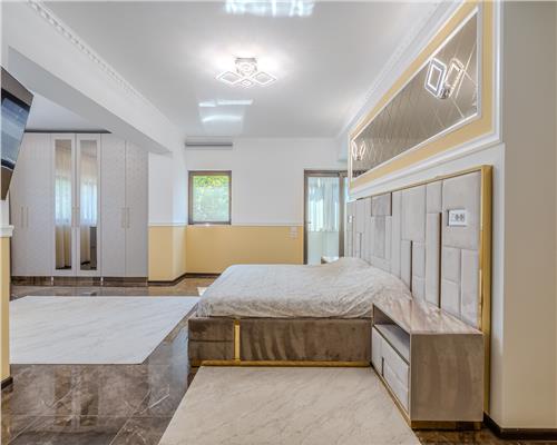 PIPERA  EROU IANCU NICOLAE,VILA ,9 CAMERE,504 MP MP,TEREN 800 MP,PISCINA