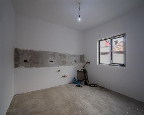VILA  VOLUNTARI,4 CAMERE,3 BAI,154 MP,TEREN 193 MP