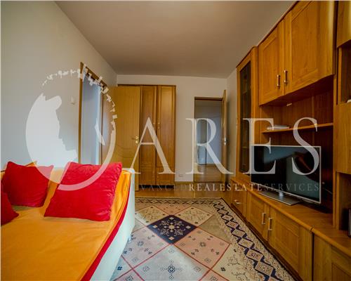 Vanzare Apartament 4 Camere Dristor